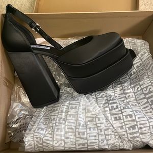 Steve Madden Charlize 6.5 heels